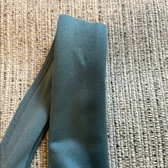 Alo yoga Real Blue Sports Bra - Picture 3 of 9